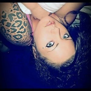 Meet your Posher, Casey